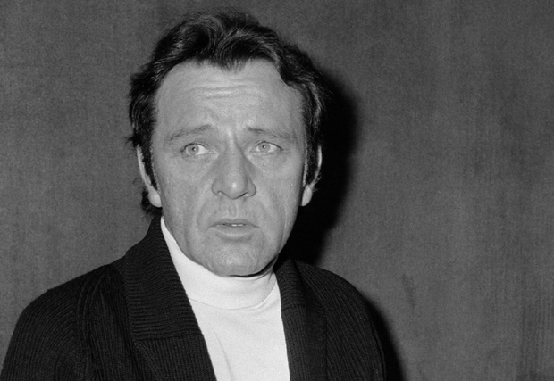 На снимању филма Сутјеска Ричард Бартон је војницима СФРЈ нудио ОПКЛАДУ: Онај ко би је прихватио НИЈЕ НИ СЛУТИО шта га чека